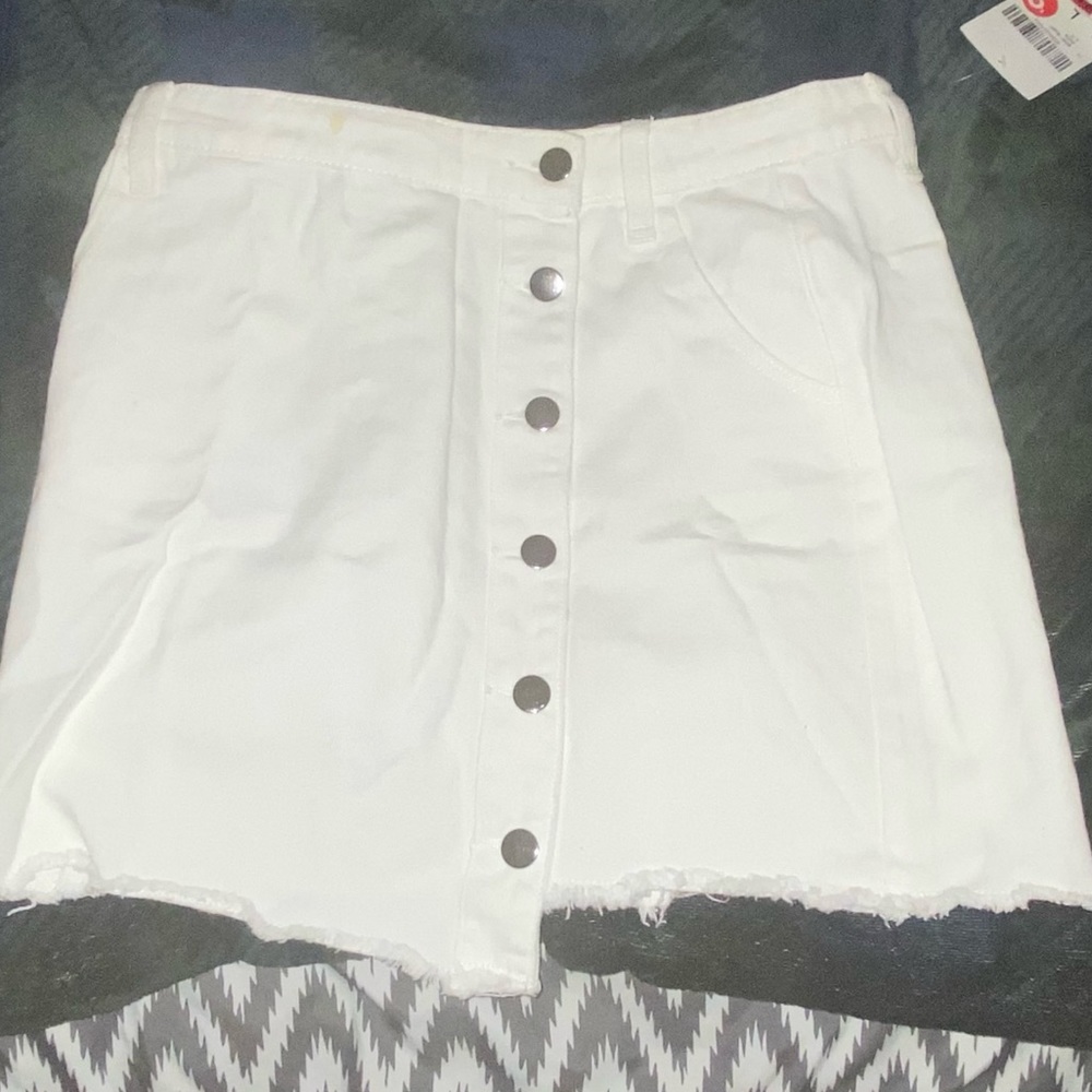 Forever 21 White Mini Skirt
